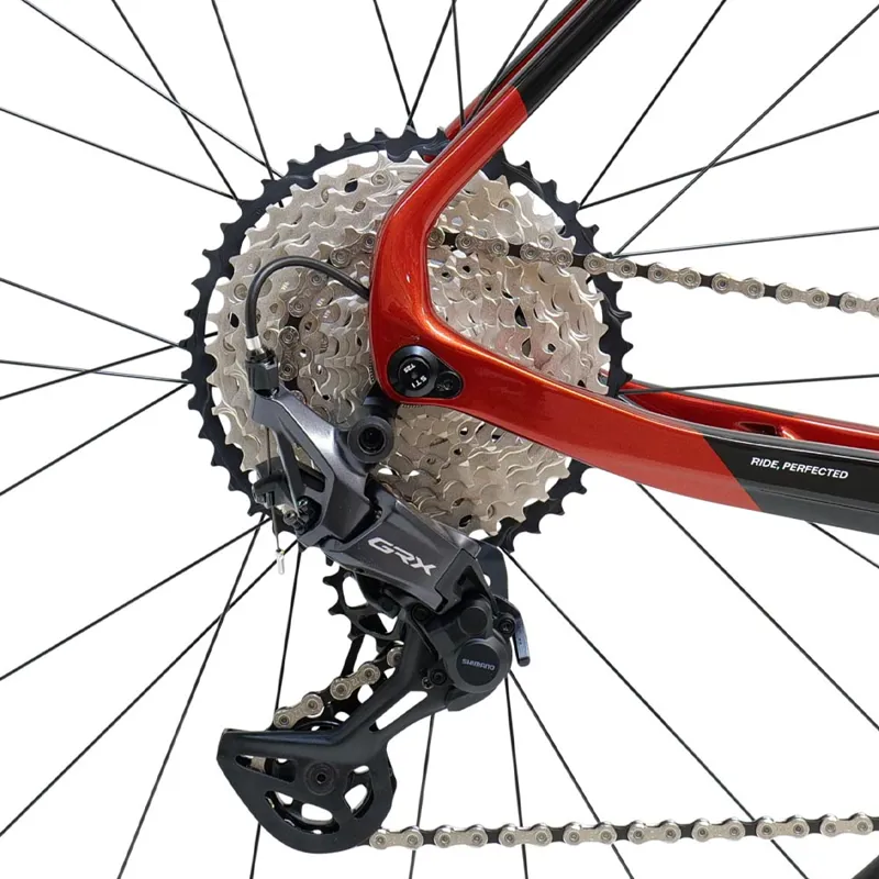 Basso Palta Shimano GRX 1X12 Mavic AllRoad1 Candy Red Gravel Bike-5