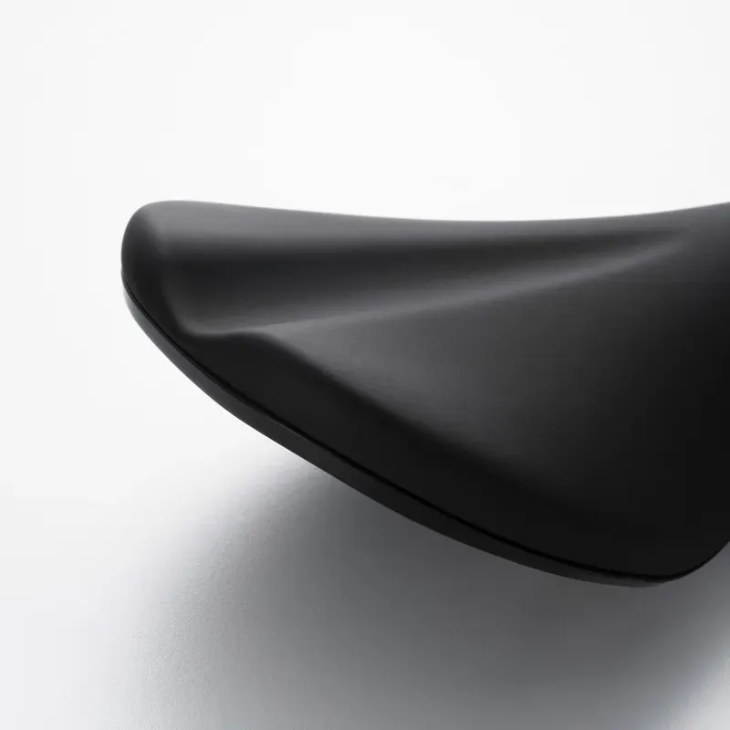 Fabric Scoop Sport Radius Steel Saddle in Black-2