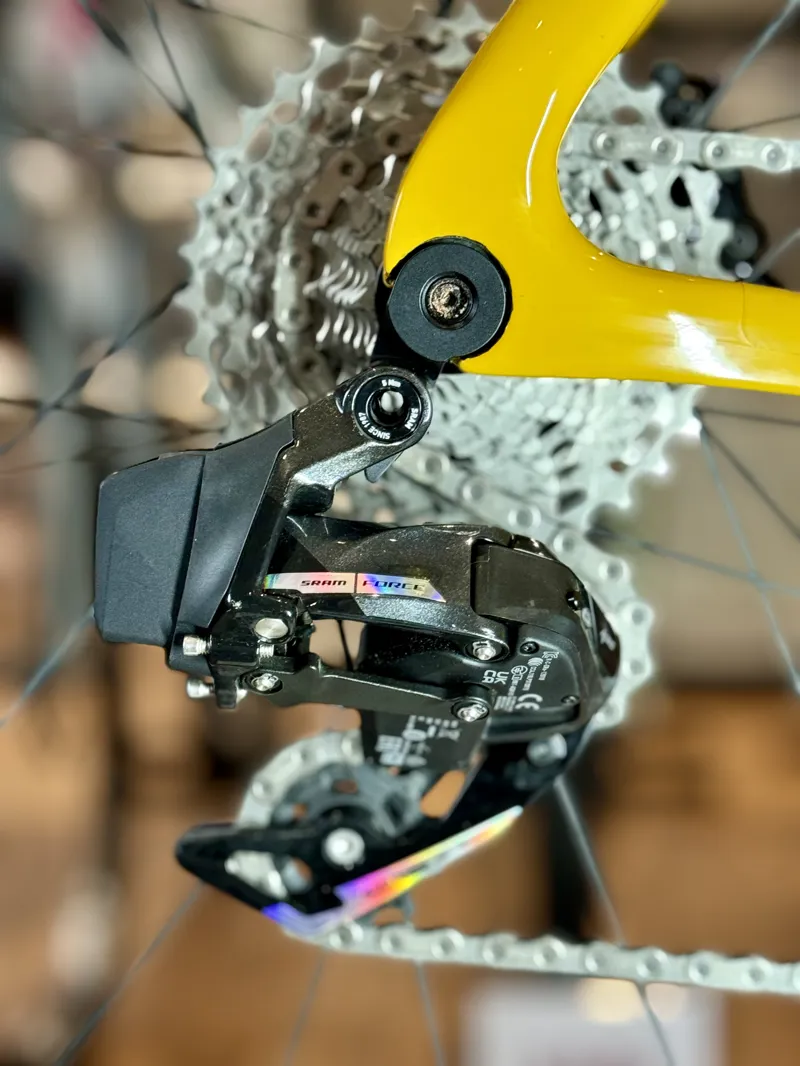 Vielo + Classified R+1 Road Bike SRAM Force 22 Spd eTap - Quarq - Mustard - L-5