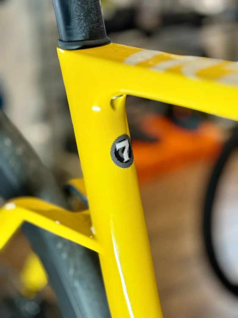 Vielo + Classified R+1 Road Bike SRAM Force 22 Spd eTap - Quarq - Mustard - L-3