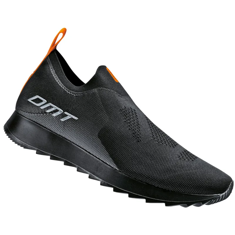 DMT Podium Shoes in Black