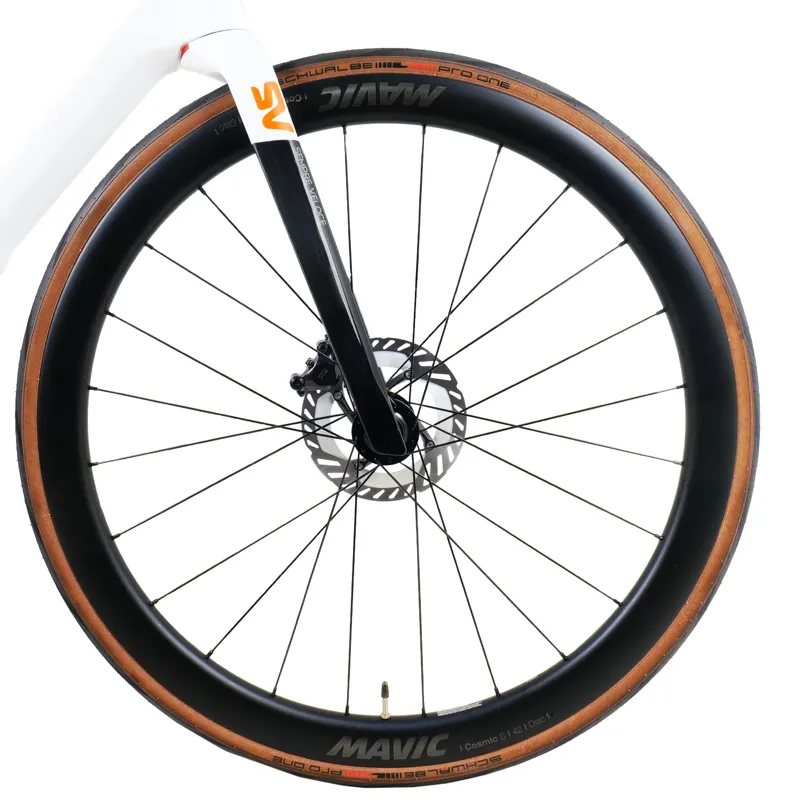 Basso SV Ultegra Di2 Road Bike in White-2