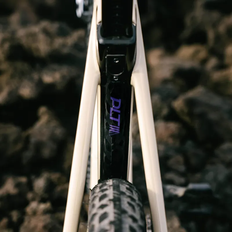 Basso Palta III GRX Di2 12x Purple Dust Gravel Bike in Sand-4