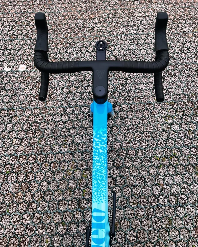 Vielo R+1 Alto Road Bike SRAM Rival AXS 12 Spd eTap - Cyan Blue-5